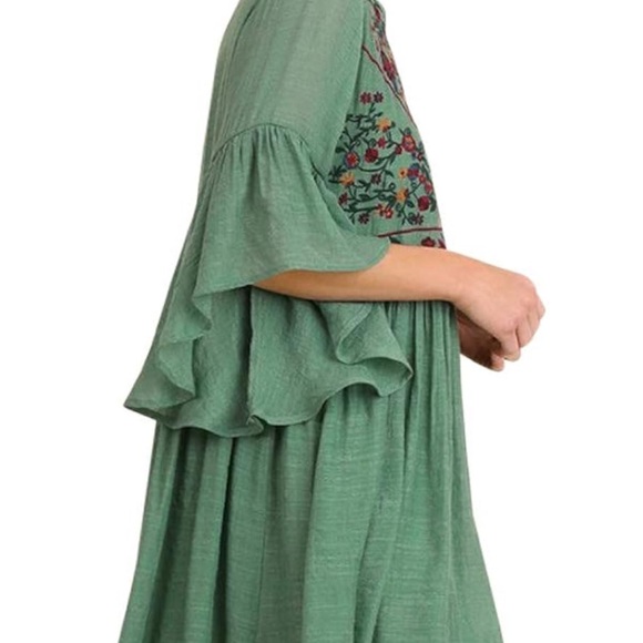 Umgee Boho Embroidered Floral Dress Green Tiered Flowy 3/4 Bell Sleeve Size L - Picture 9 of 10